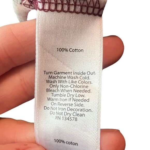 Vineyard vines maroon long sleeve hooded shirt - Picture 4 of 9